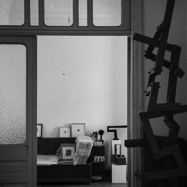 Studio- und minimalistische Werke von Marc Raymond, Schweizer abstrakter Bildhauer