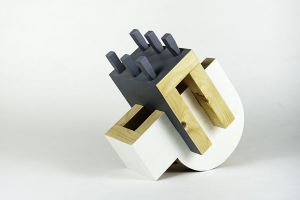 sculpture of Swiss sculptor Marc Raymond
